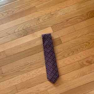 Jos. A. Bank Geometric Tie in Burgundy and Navy